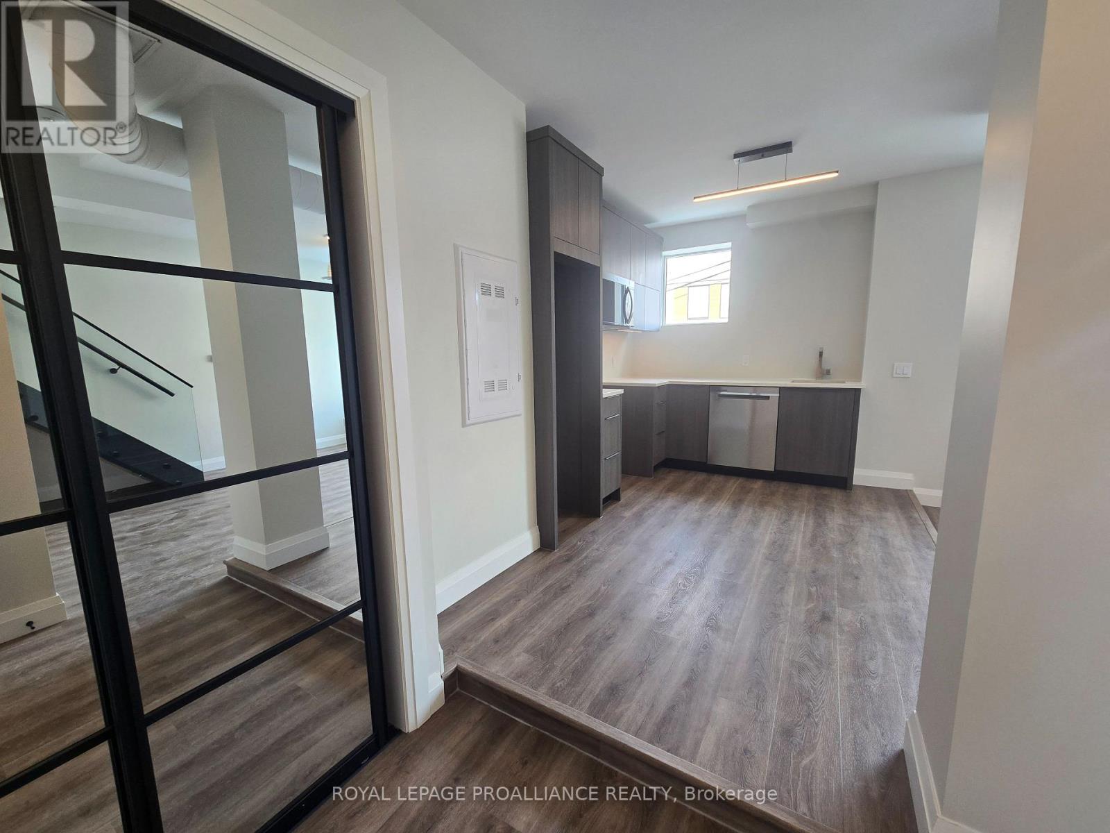 202 - 241 FRONT STREET