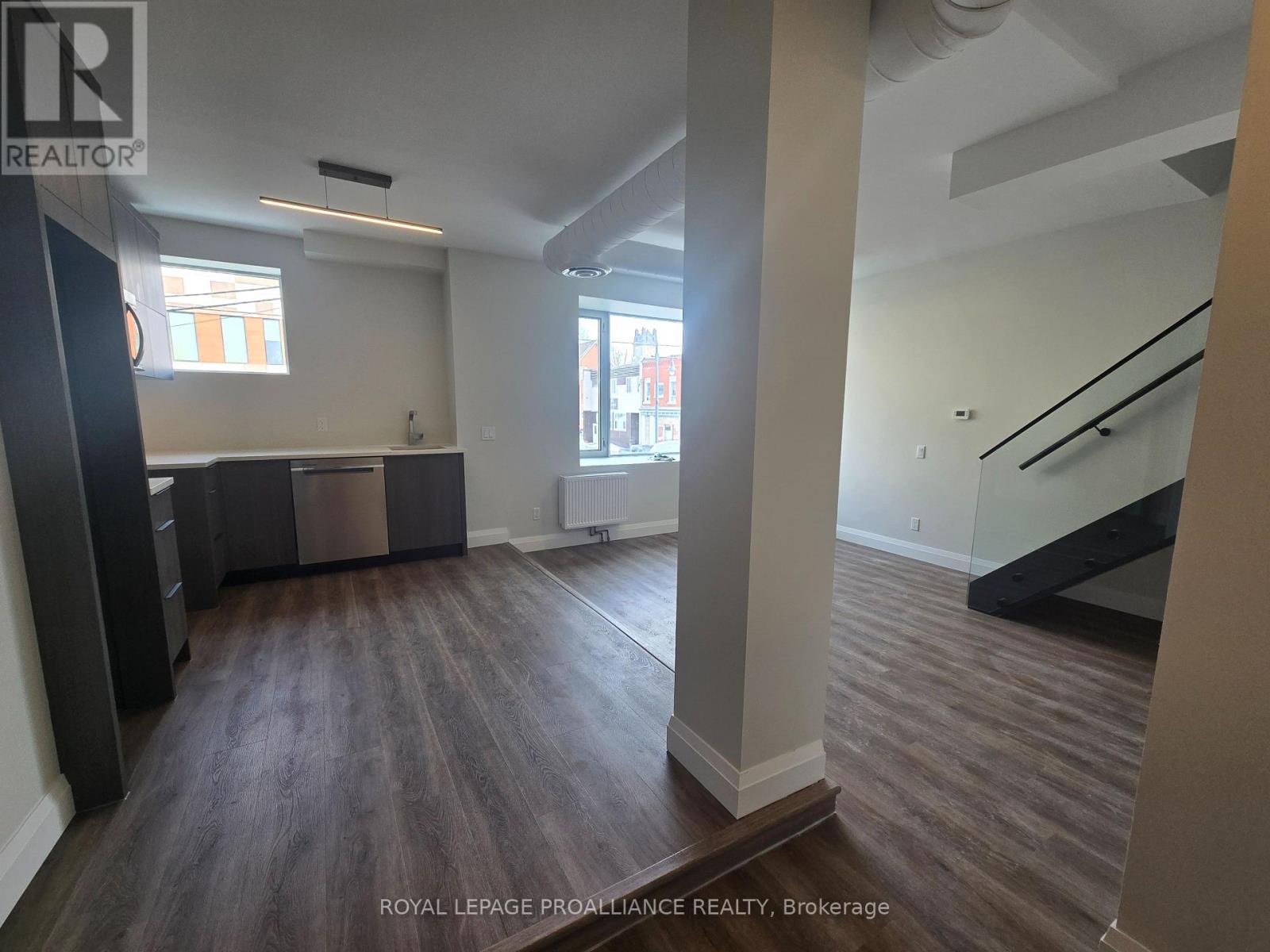 202 - 241 FRONT STREET