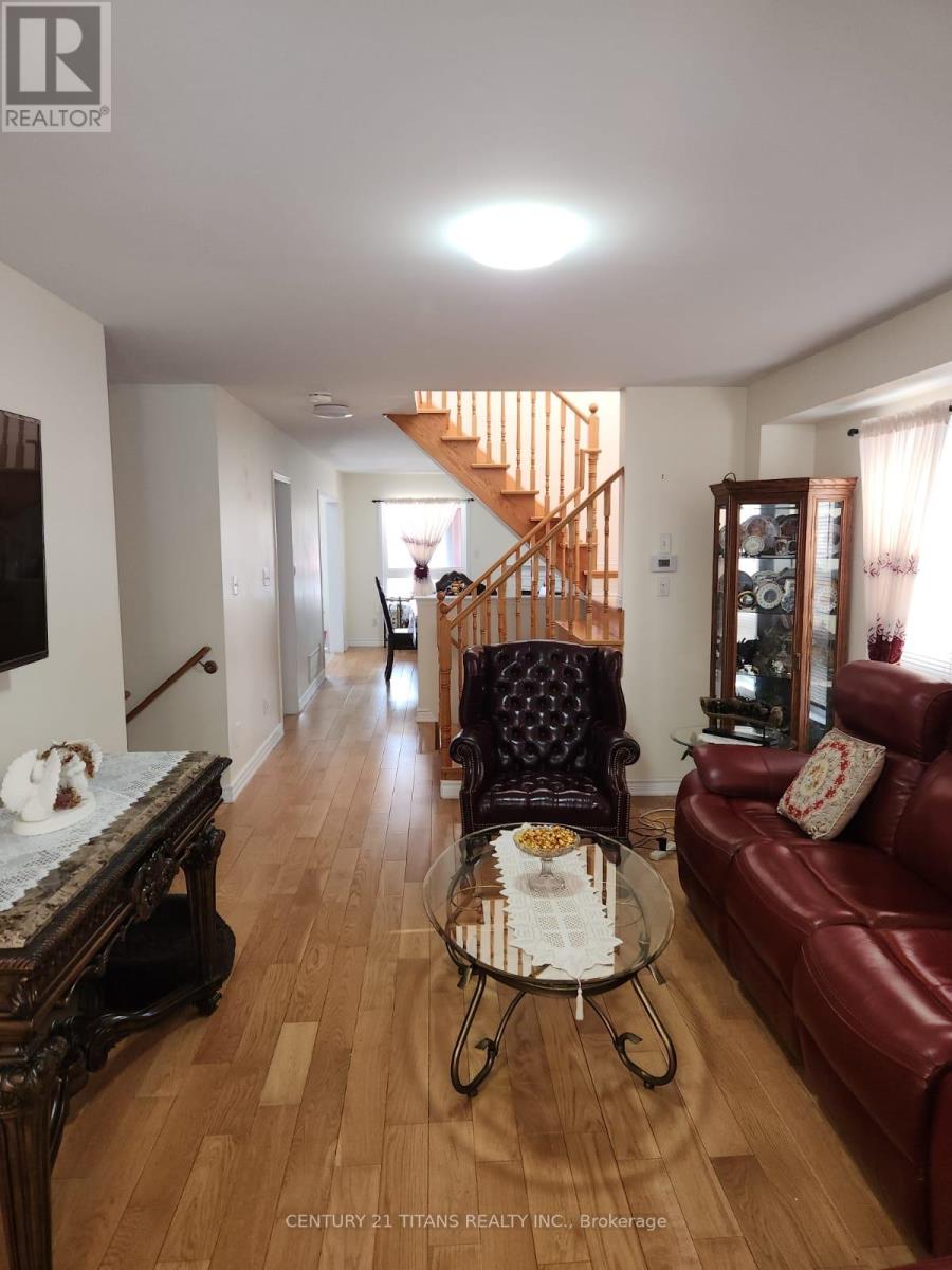 69 RAMPART CRESCENT