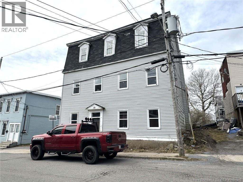19 Cedar Street - Photo 2