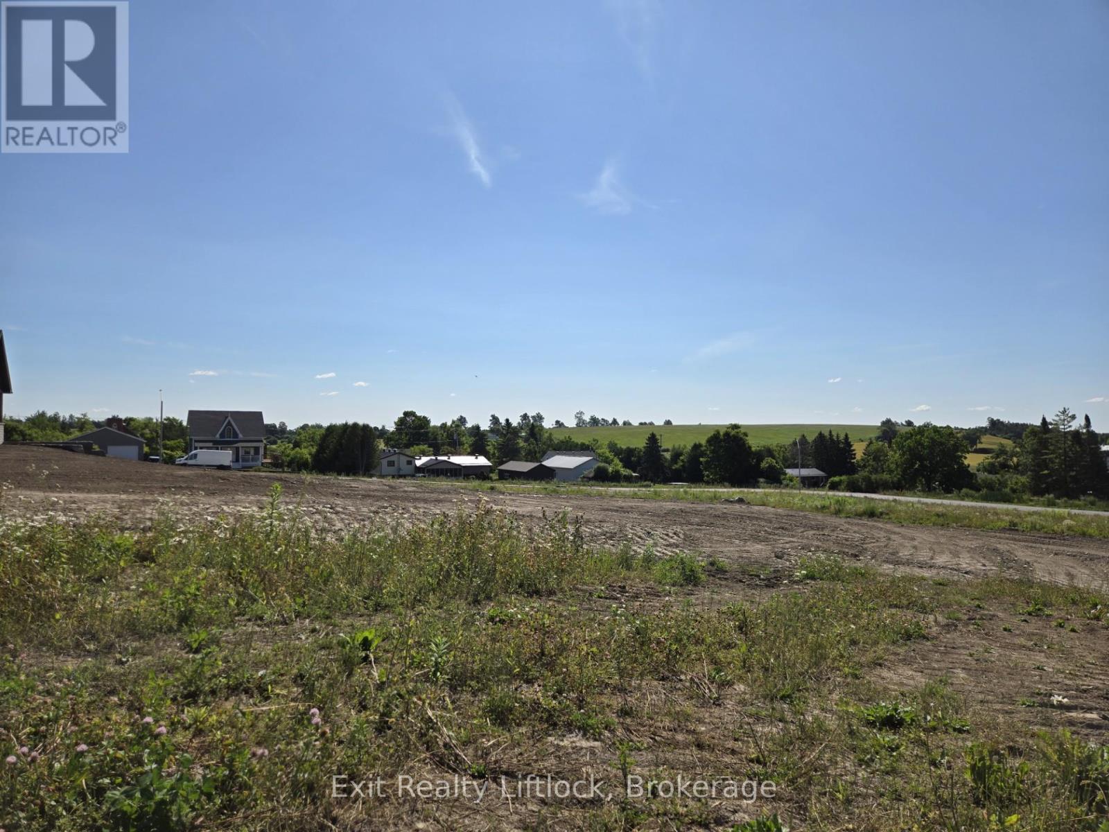 1908 ASHLEY CRESCENT - Photo 2