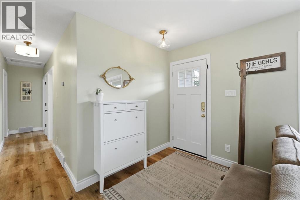 37 Sherwood Crescent