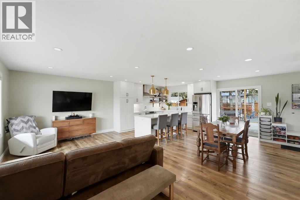 37 Sherwood Crescent