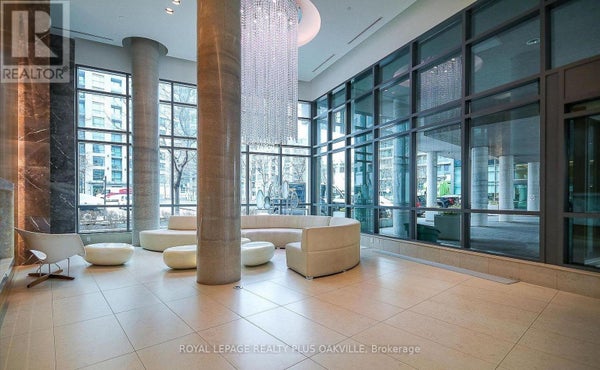 2807 - 215 Fort York Blvd, Toronto (Niagara), ON 5