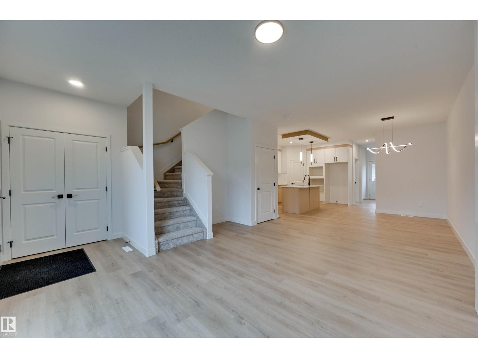 77 Juniper WD