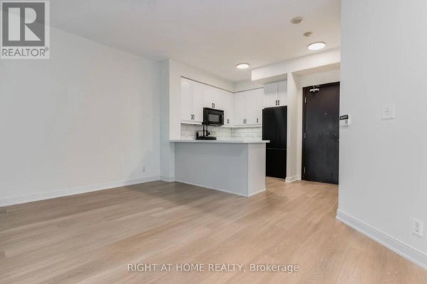 2010 - 70 Absolute Ave, Mississauga (City Centre), ON 3