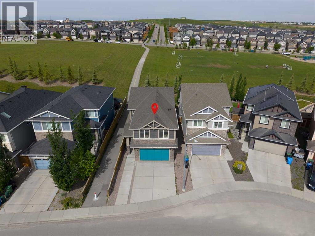 284 Nolancrest Heights NW