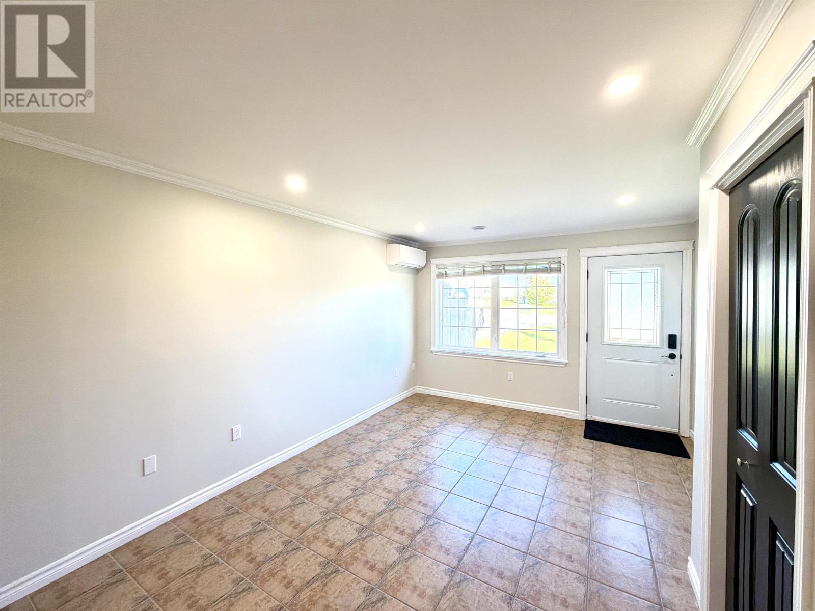 27 PARENT Street - Photo 4