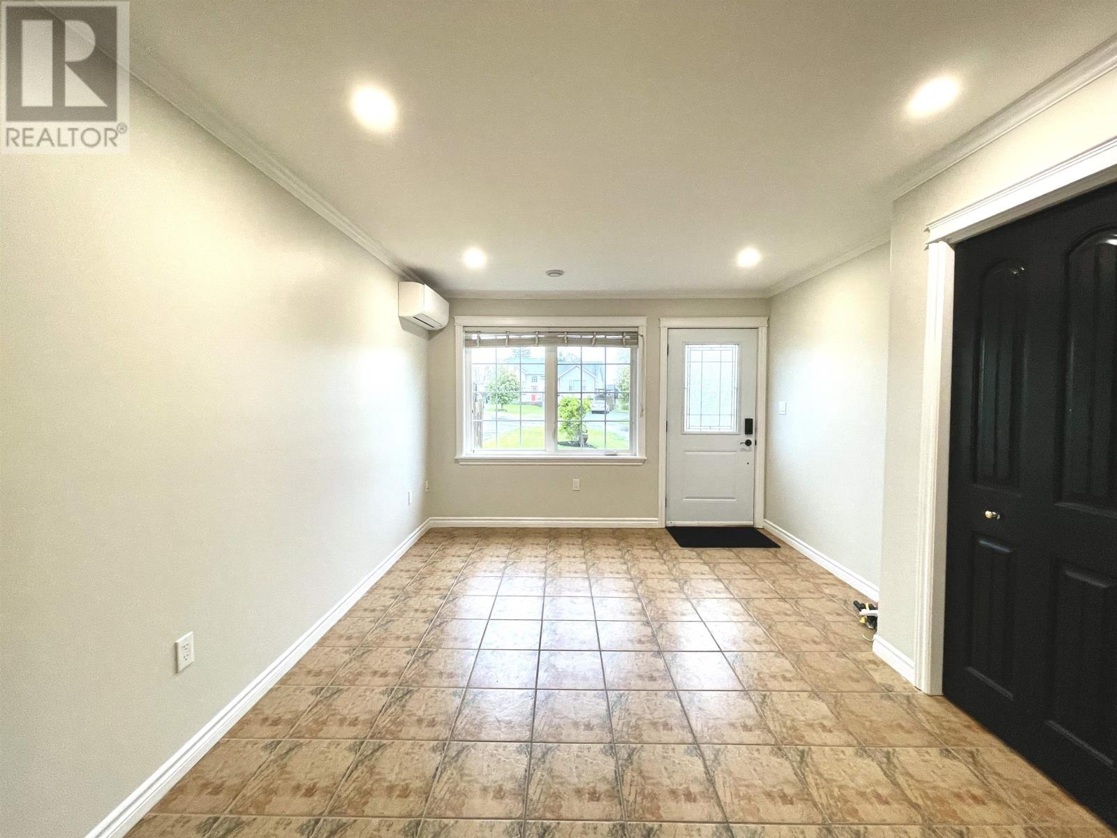 27 PARENT Street - Photo 3