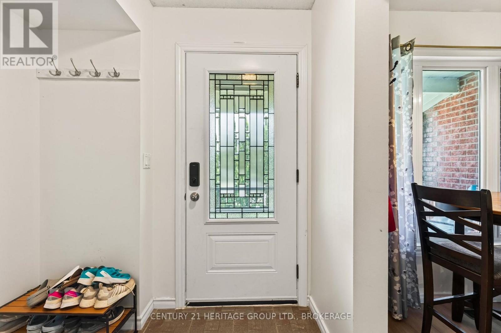 944 WARBURTON CRESCENT