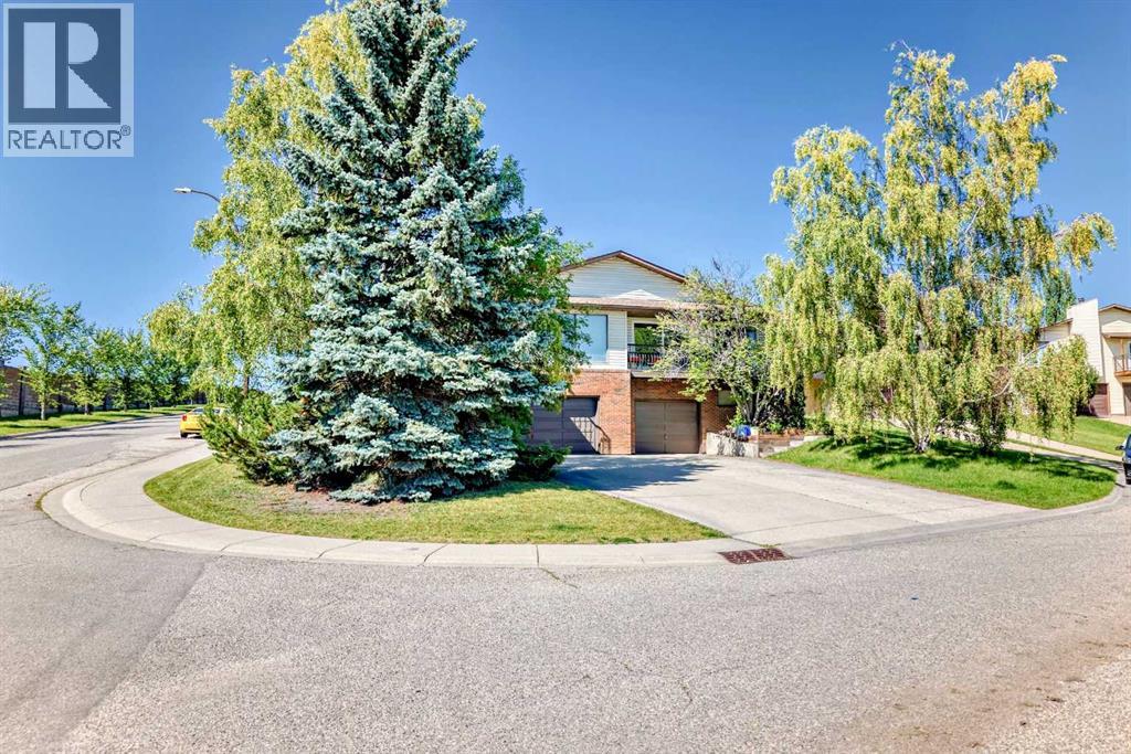 131 Ranchlands Court NW