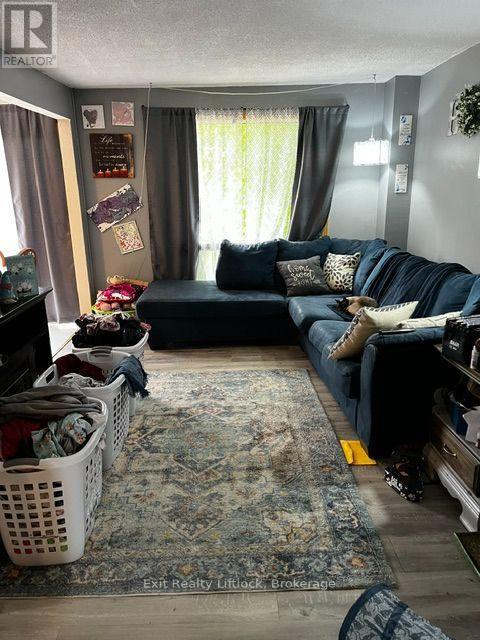 2131 WALKER AVENUE - Photo 4