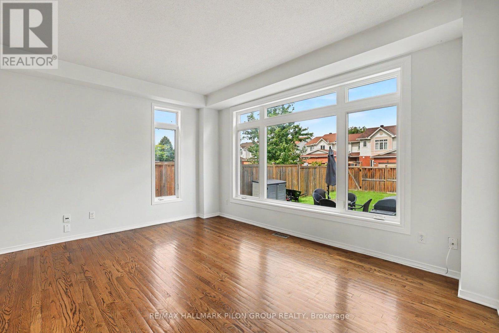 1395 KITCHENER AVENUE