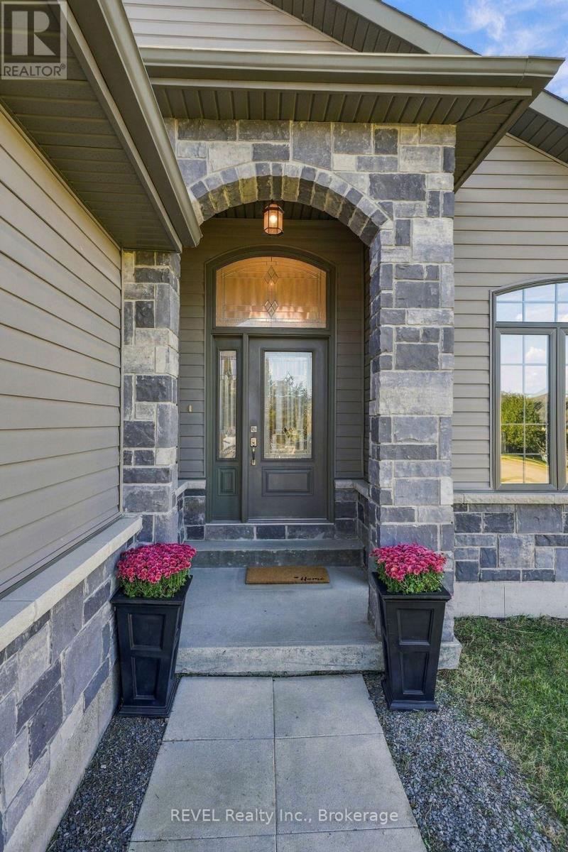 64 SIENNA AVENUE
