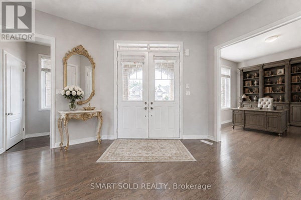 56 Redmond Cres, Springwater (Centre Vespra), ON 3
