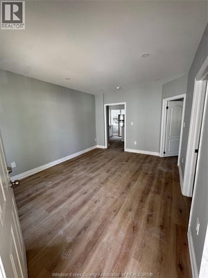 2 - 945 Wellington Ave, Windsor, ON 3