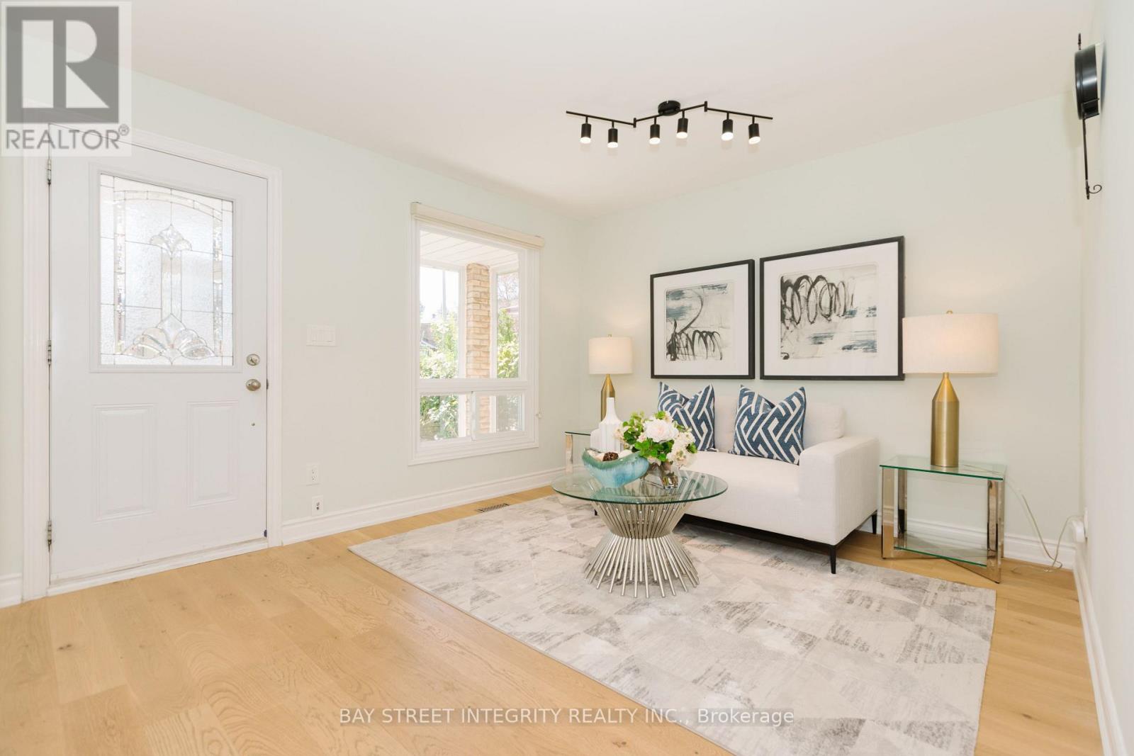 12 CHARNWOOD PLACE