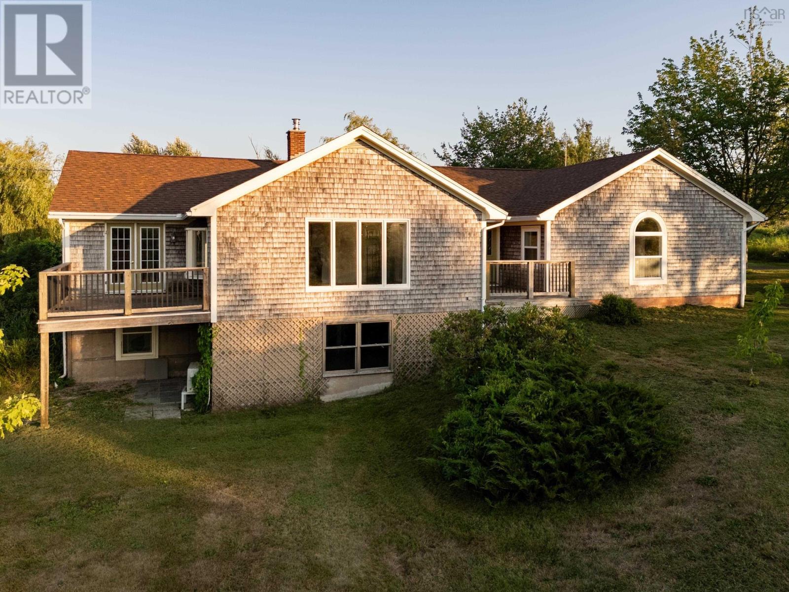 2632 Highway 201