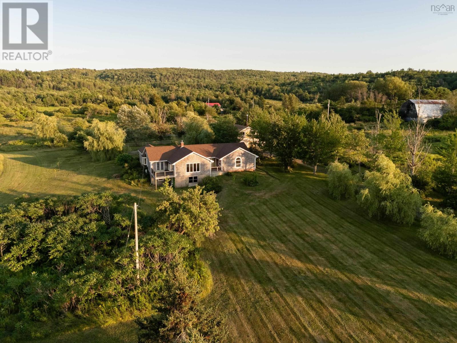 2632 Highway 201