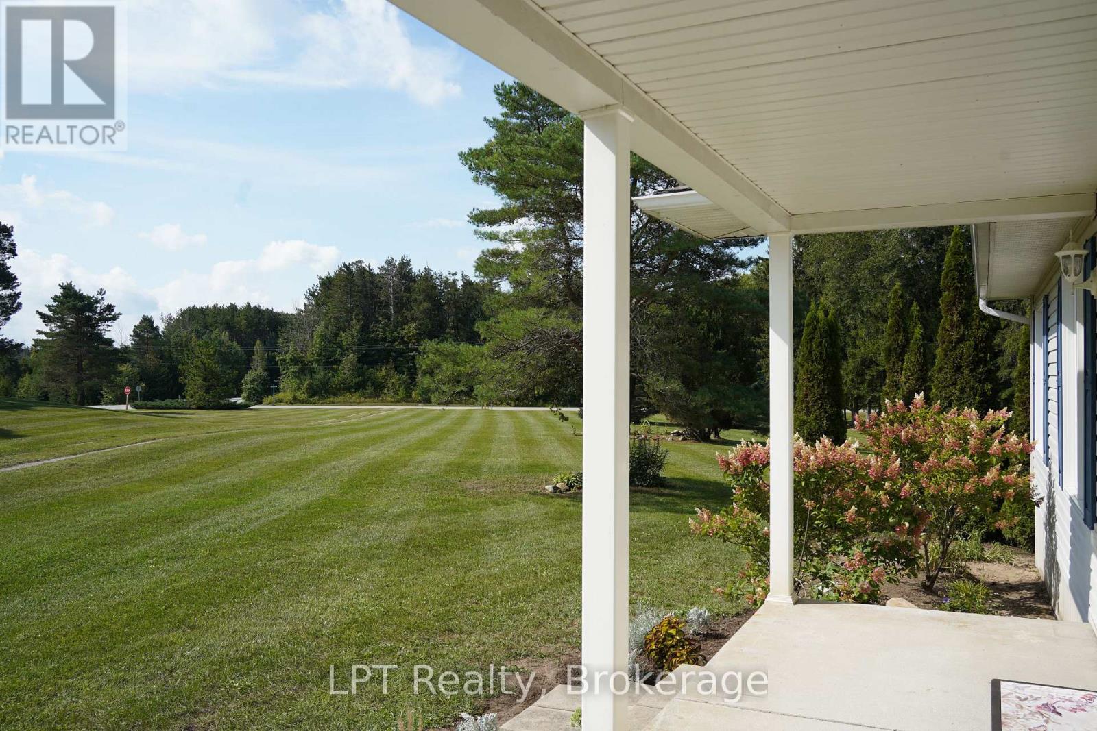 5194 BRUCE ROAD 3 ROAD