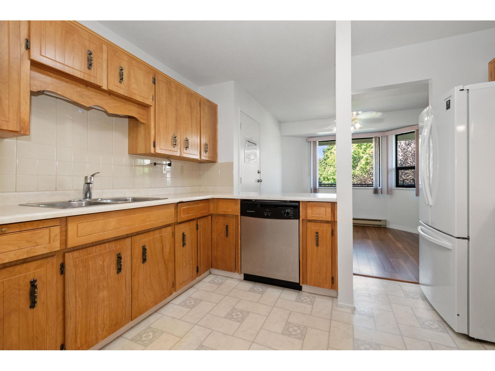 6 7455 HURON STREET, Sardis West Vedder