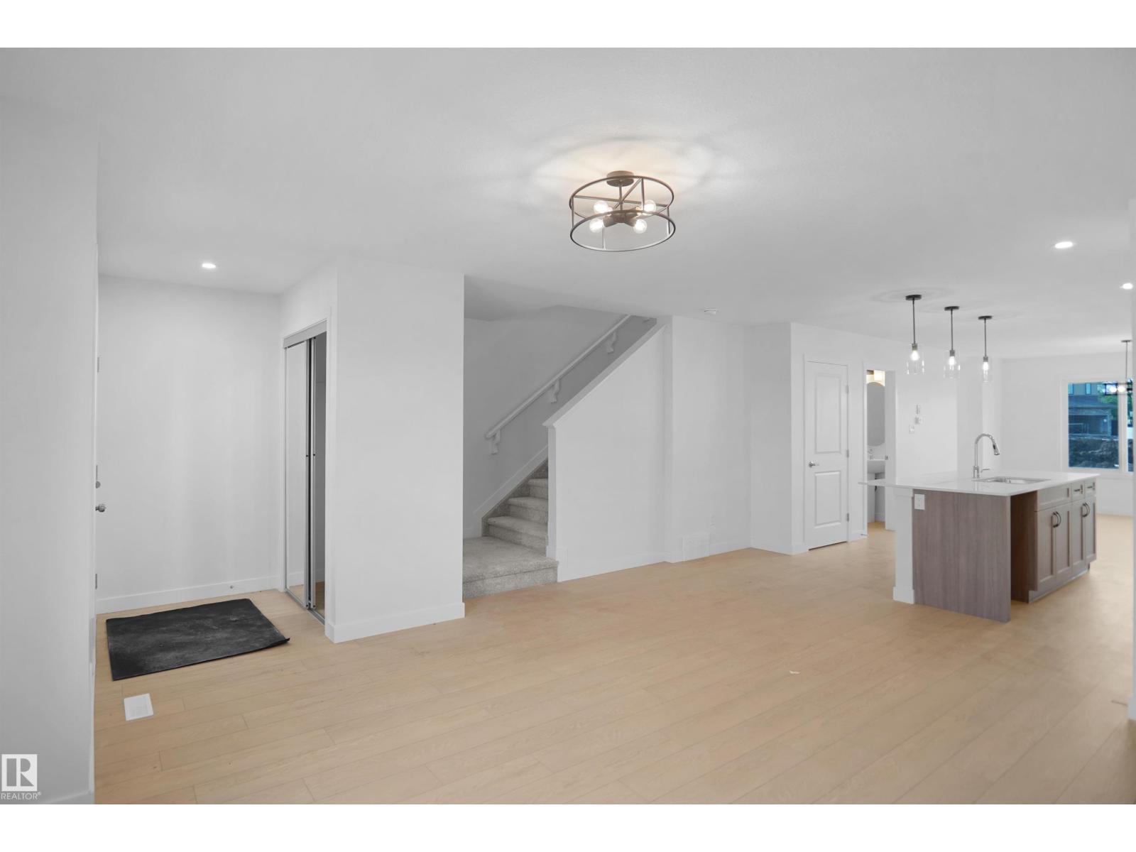 35 Leawood LI