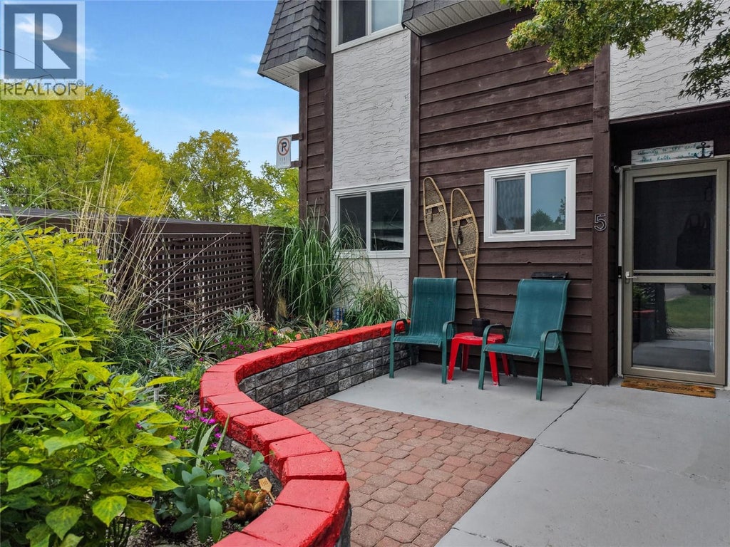 3135 WALNUT STREET UNIT# 5, KELOWNA, BC V1W 3T6 - Image 31484889.jpeg?d=l