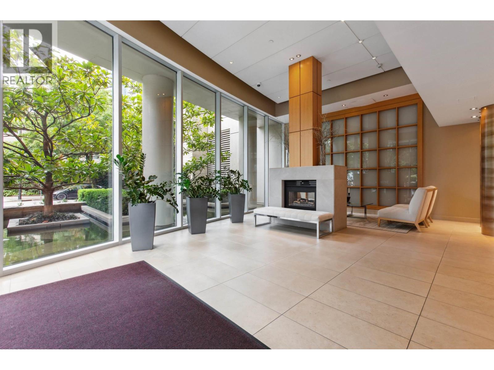 1904 1616 BAYSHORE DRIVE