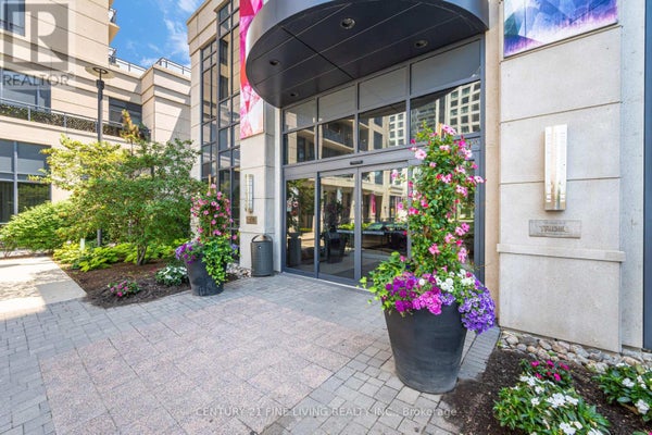 207 - 6 Eva Rd, Toronto (Etobicoke West Mall), ON 2