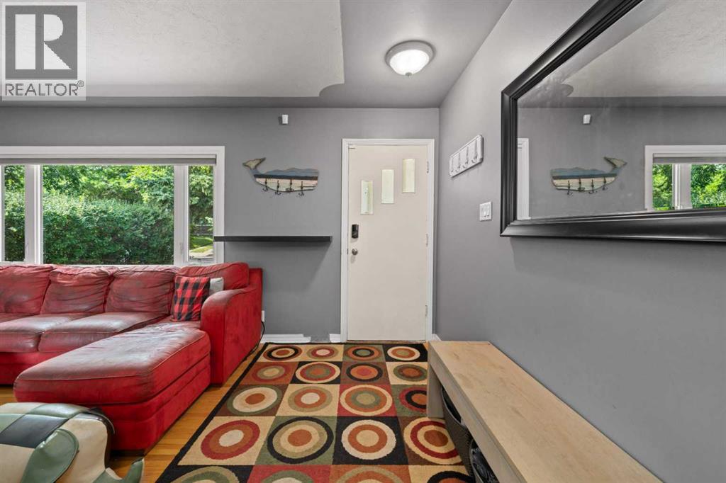 46 Westwood Drive SW