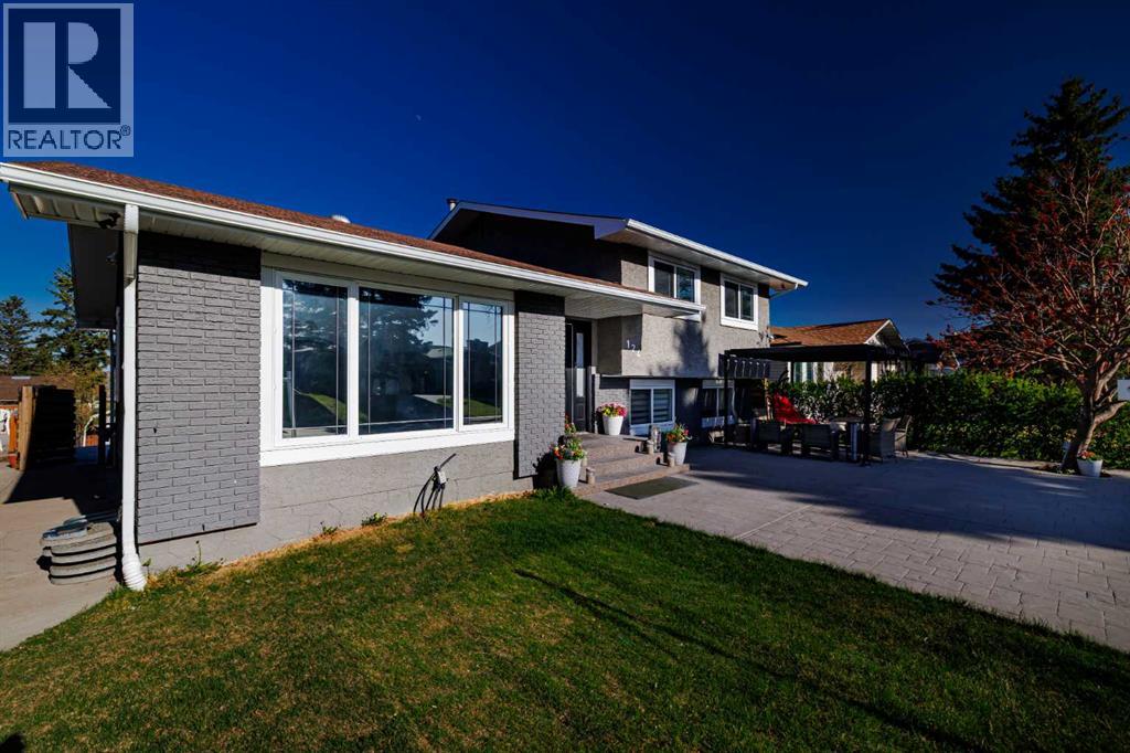 124 Whiteside Crescent NE