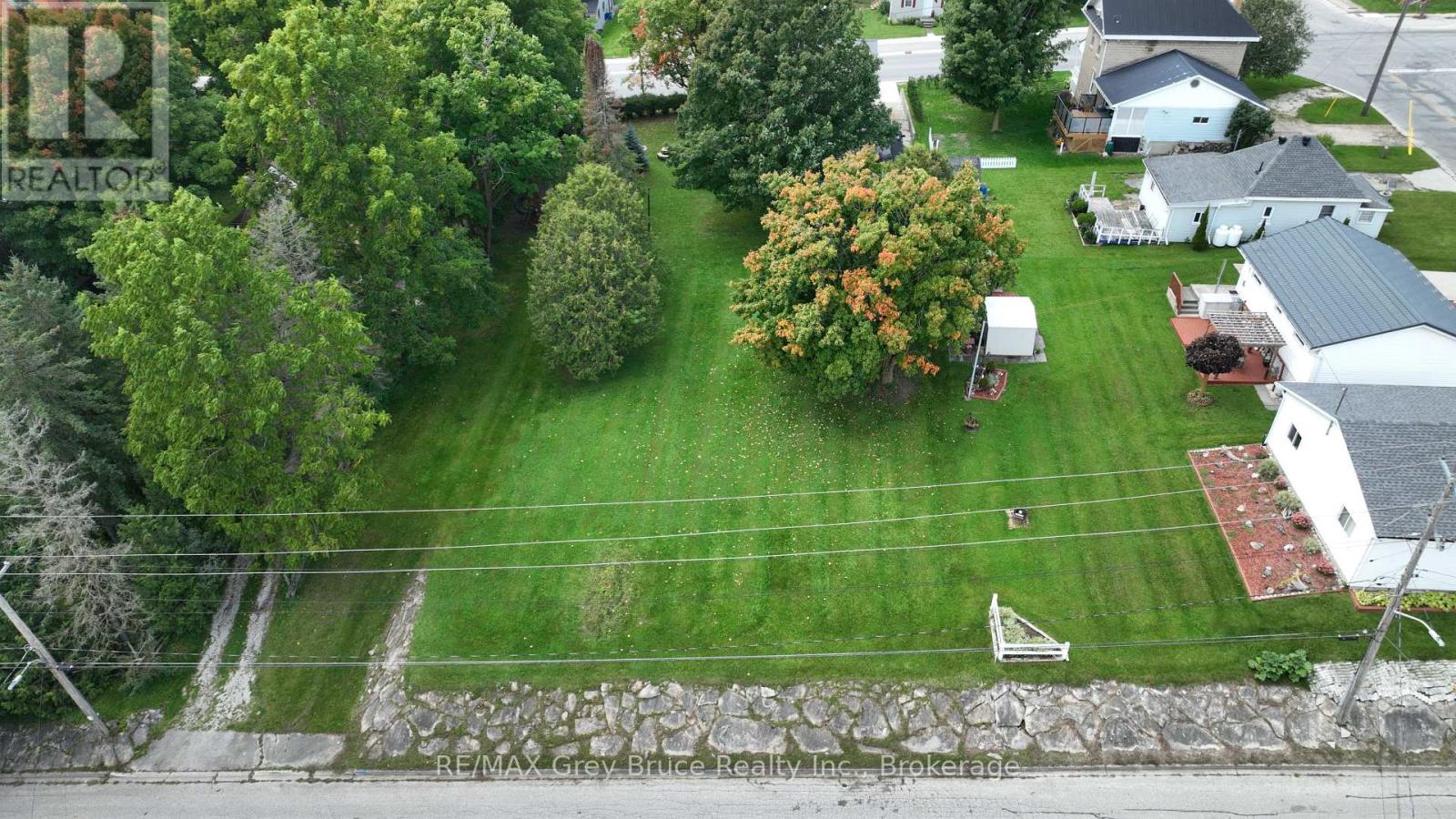PT LOT 2 2ND AVENUE
