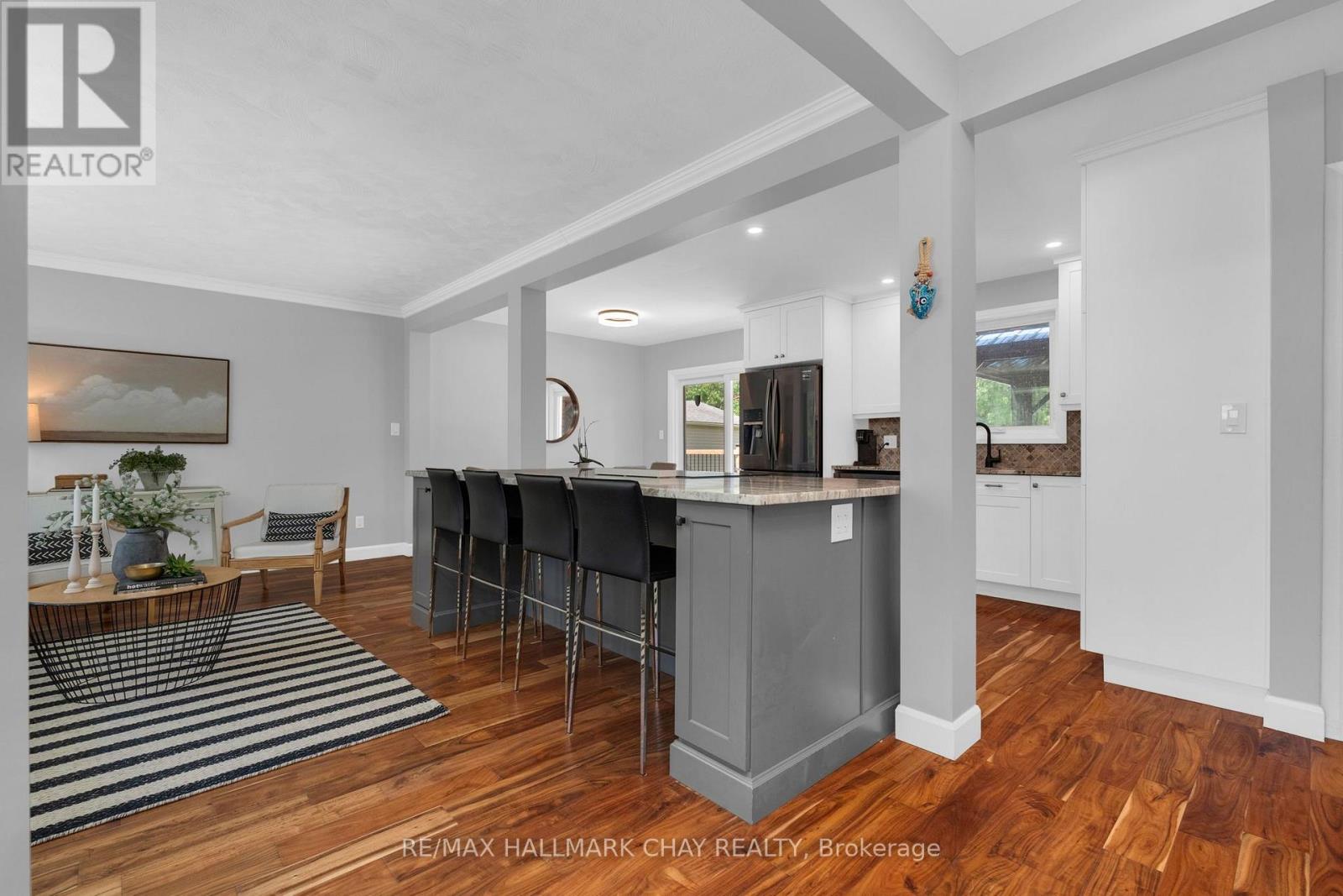 12 FRANCIS ROAD