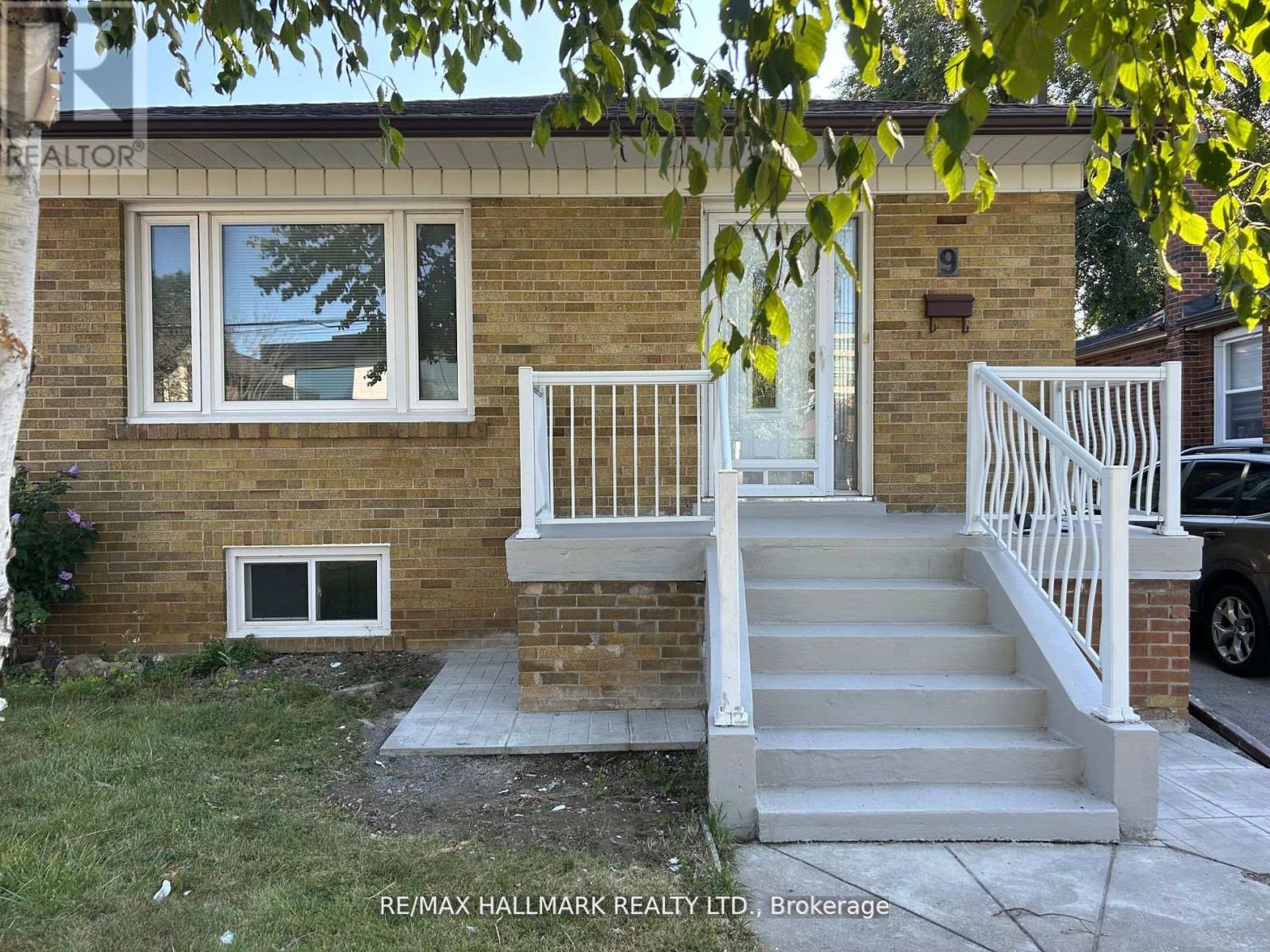 MAIN - 9 MACLEOD STREET