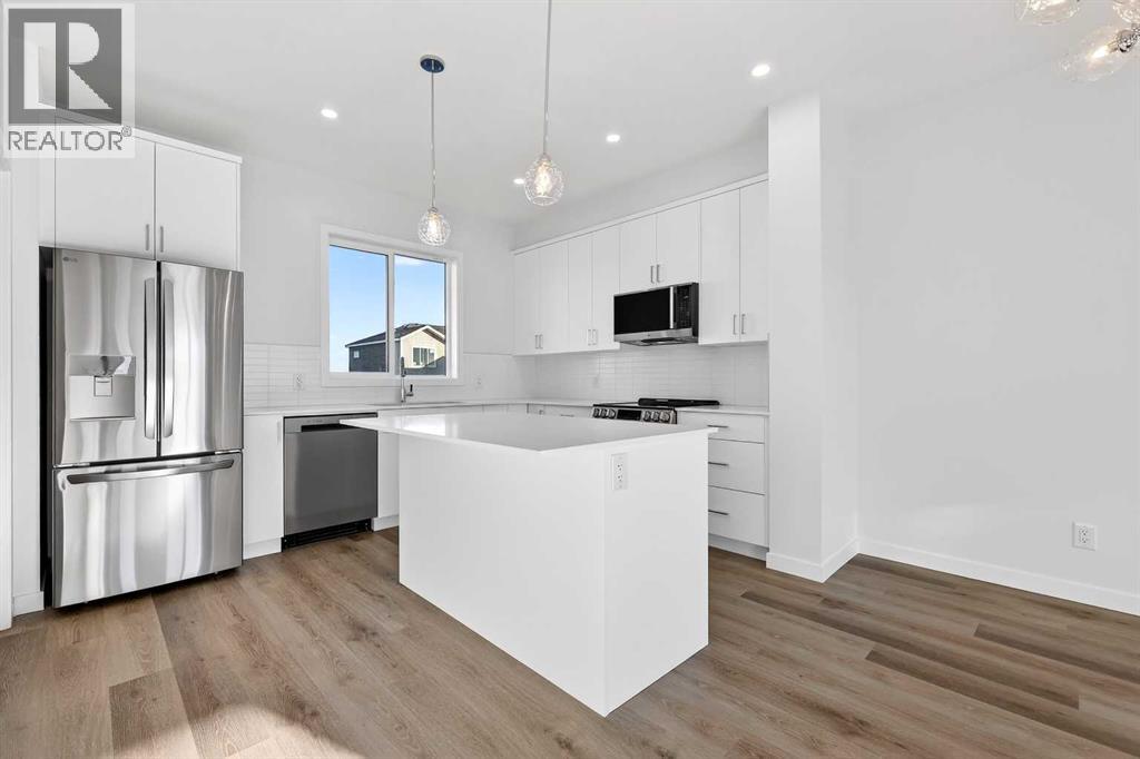 12 Hotchkiss Parade SE