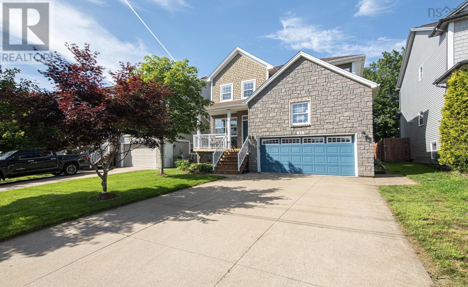 41 Hollyhock Way