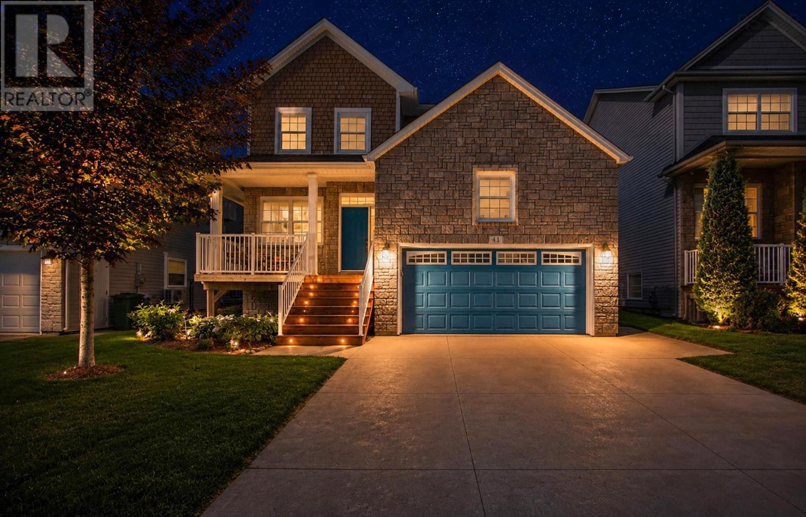 41 Hollyhock Way