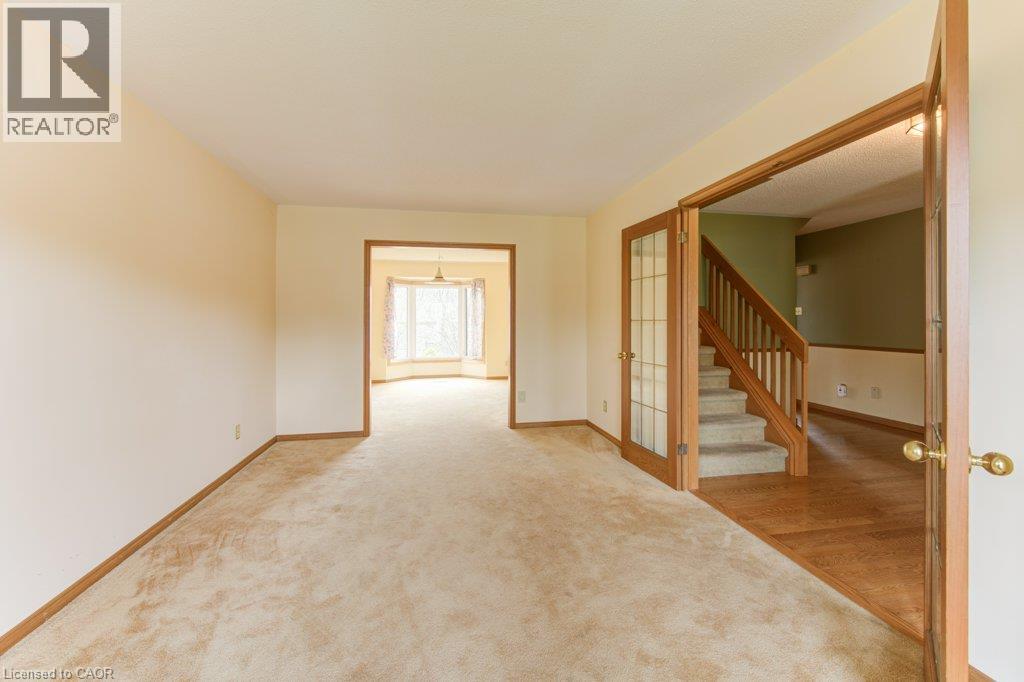 27 WALMER Gardens