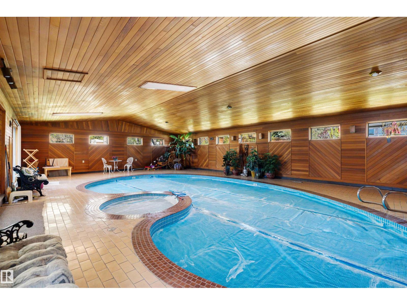 13504 81 AV NW