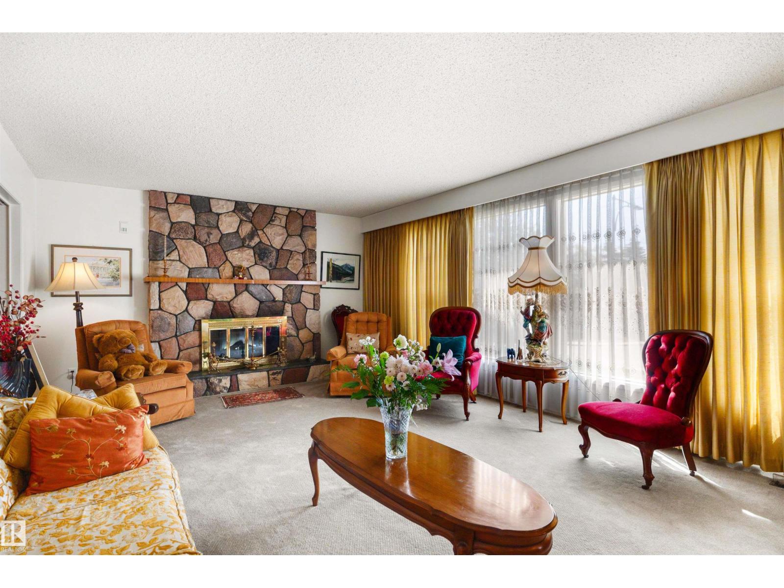 13504 81 AV NW