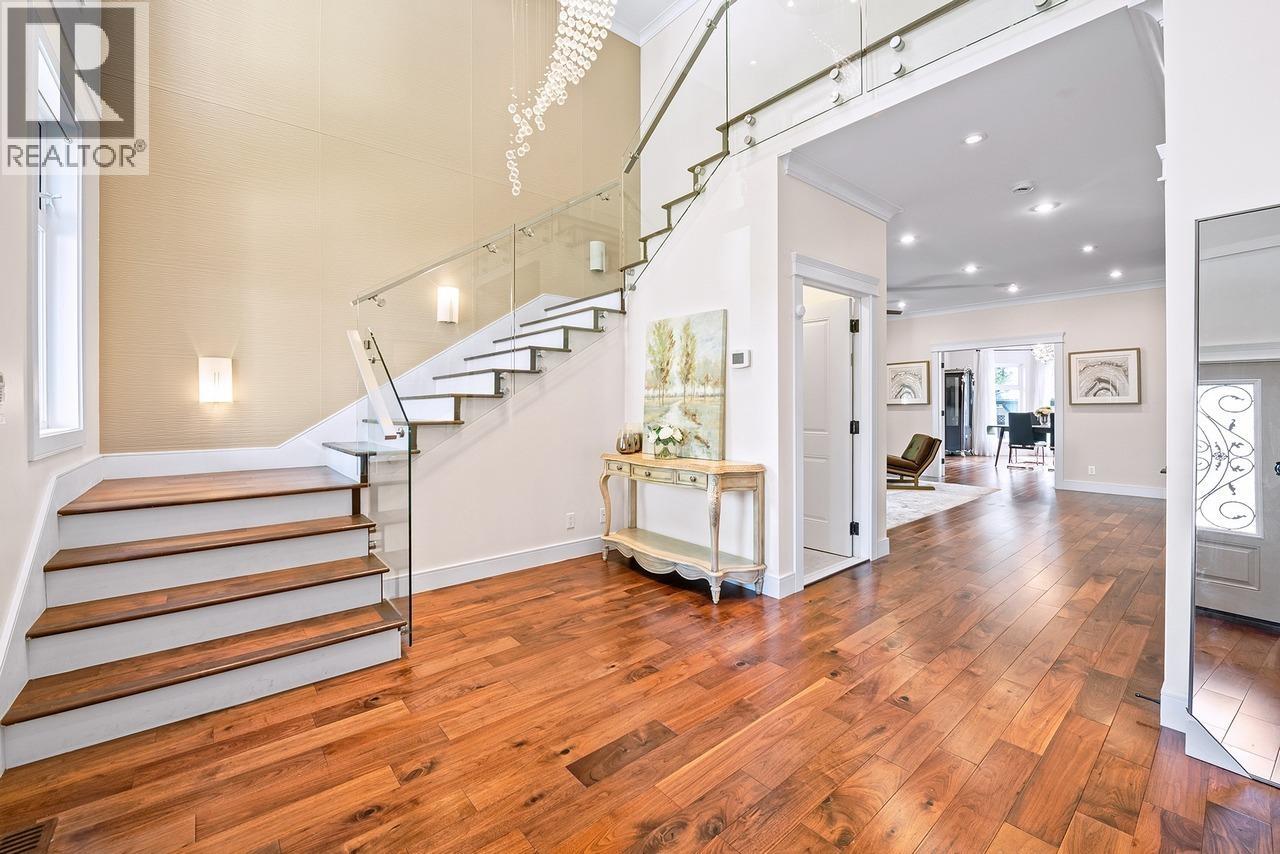 839 W 20TH STREET
