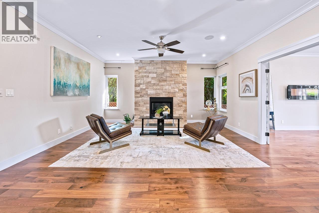 839 W 20TH STREET