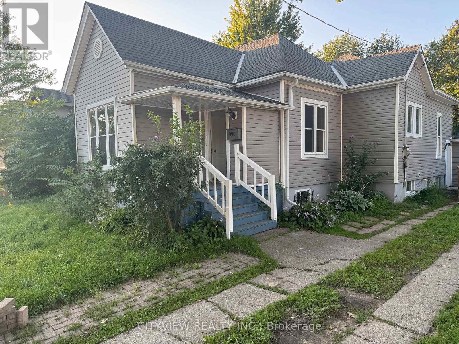 390 GEORGE STREET