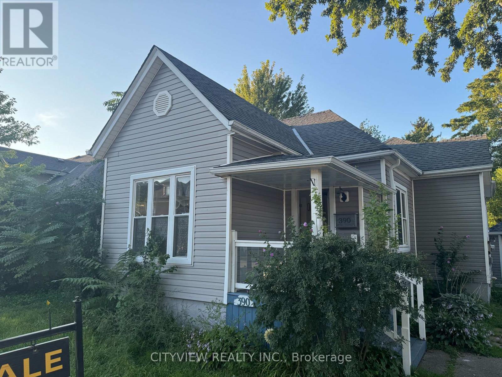 390 GEORGE STREET
