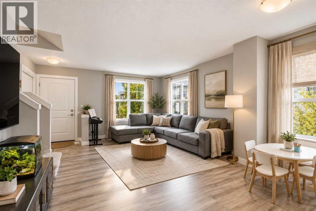 140 Evanscrest Gardens NW