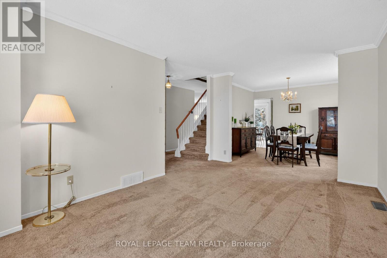 97 HUNTSMAN CRESCENT