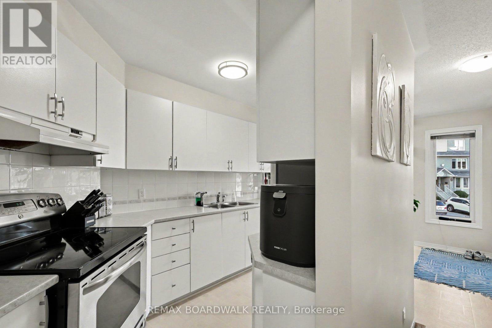 1631 LOCKSLEY LANE