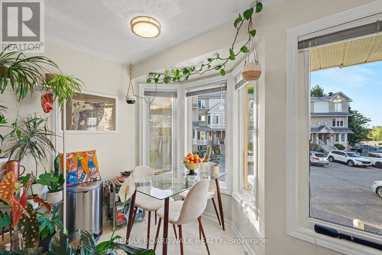 1631 LOCKSLEY LANE