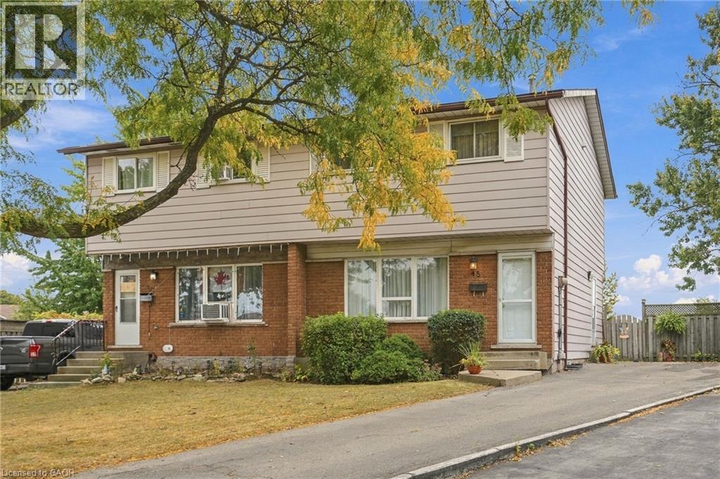 48 RALEIGH Court