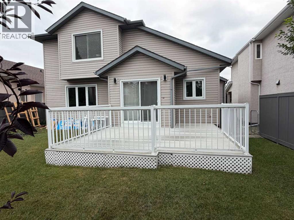 376 Sunlake Road SE